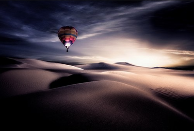 The balloon in the desert