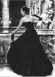Fotokunst black vintage dress