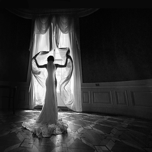 Dance in Grey - Fotokunst vrouw