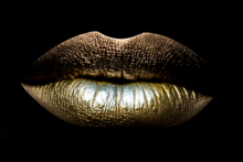 Golden-touch-|-Fotokunst-gouden-lippen